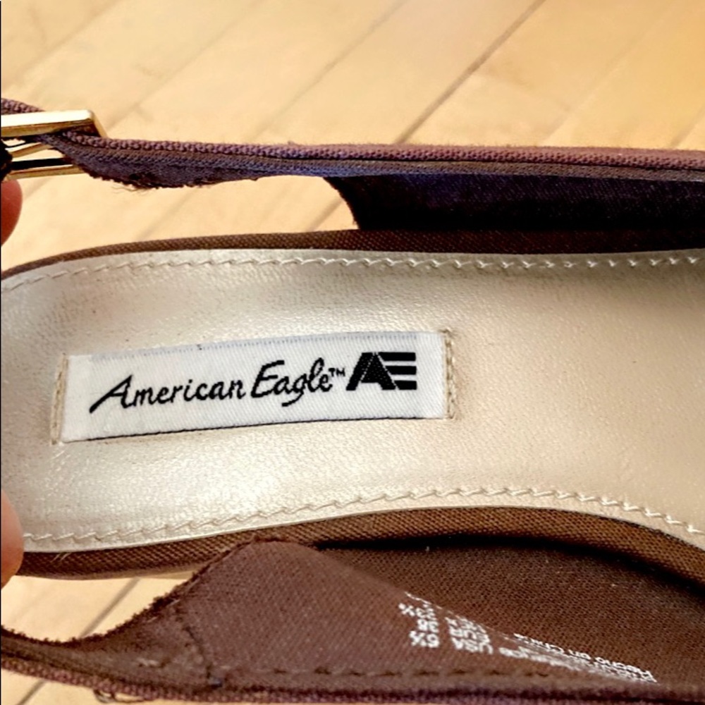 LIKE NEW! AMERICAN EAGLE WEDGE SANDALS - Picture 10 of 14